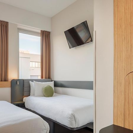 Maxhotel Amsterdam Airport Schiphol - Recently Renovated Hoofddorp Eksteriør bilde