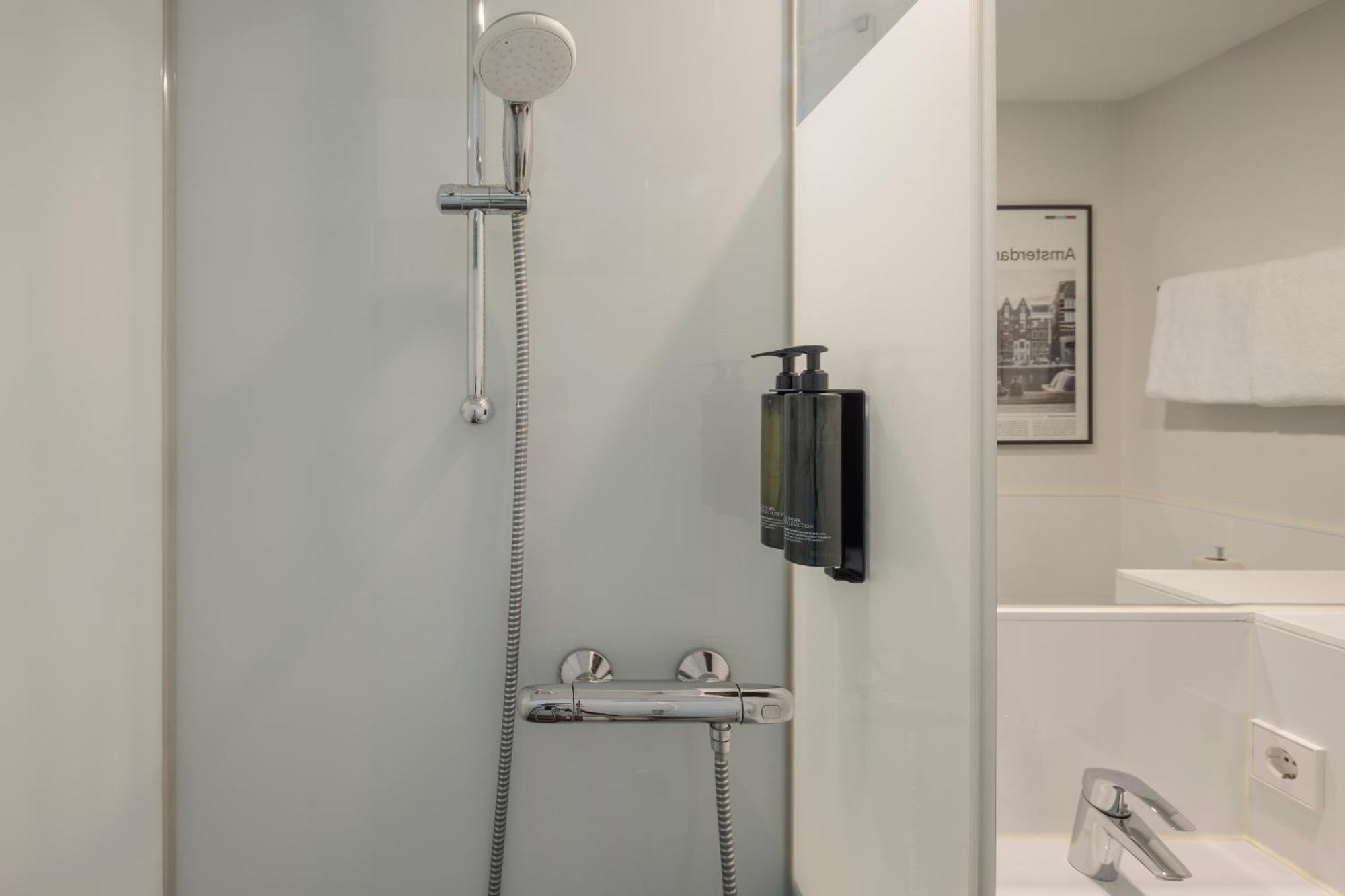 Maxhotel Amsterdam Airport Schiphol - Recently Renovated Hoofddorp Eksteriør bilde