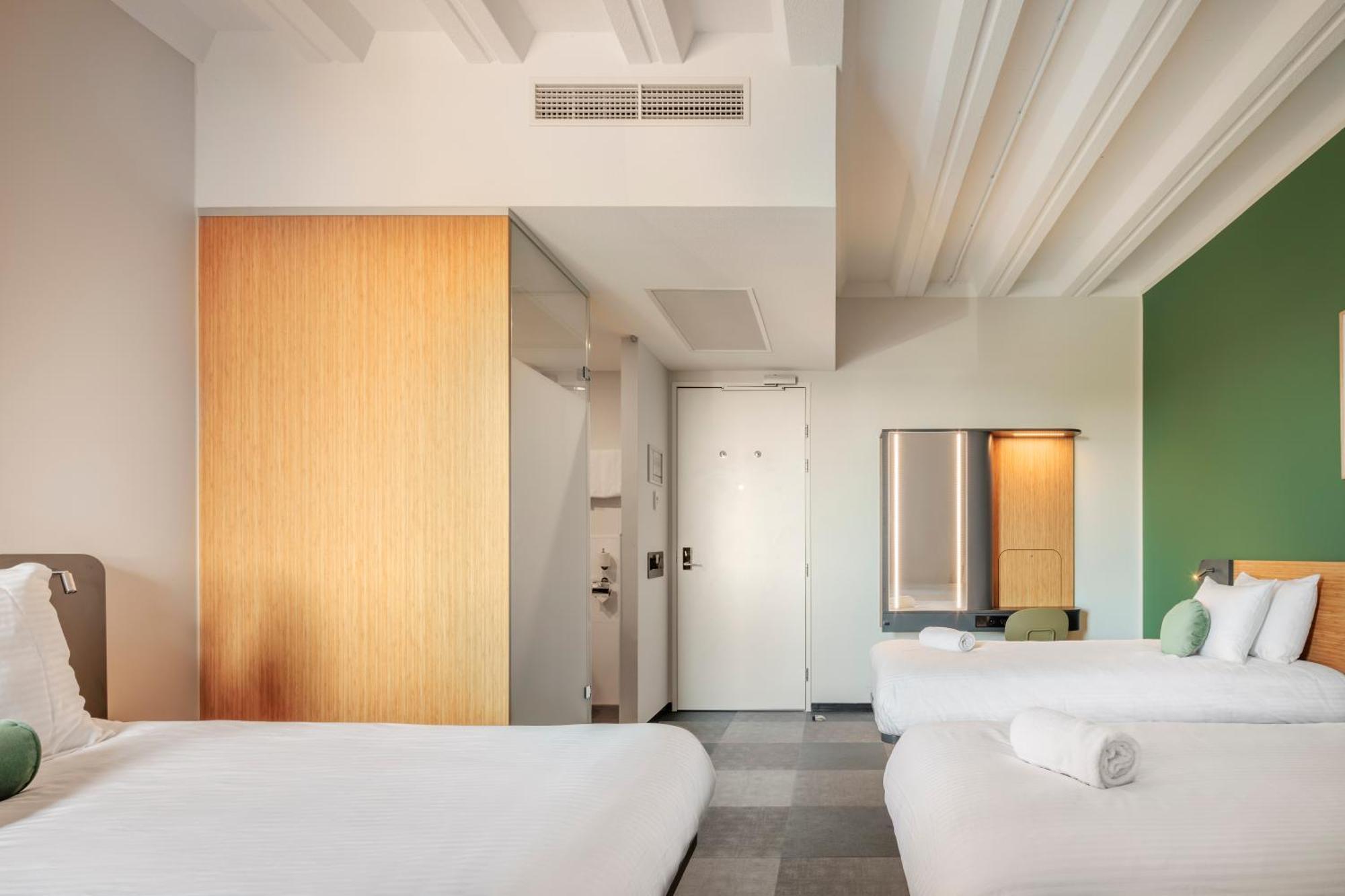 Maxhotel Amsterdam Airport Schiphol - Recently Renovated Hoofddorp Eksteriør bilde