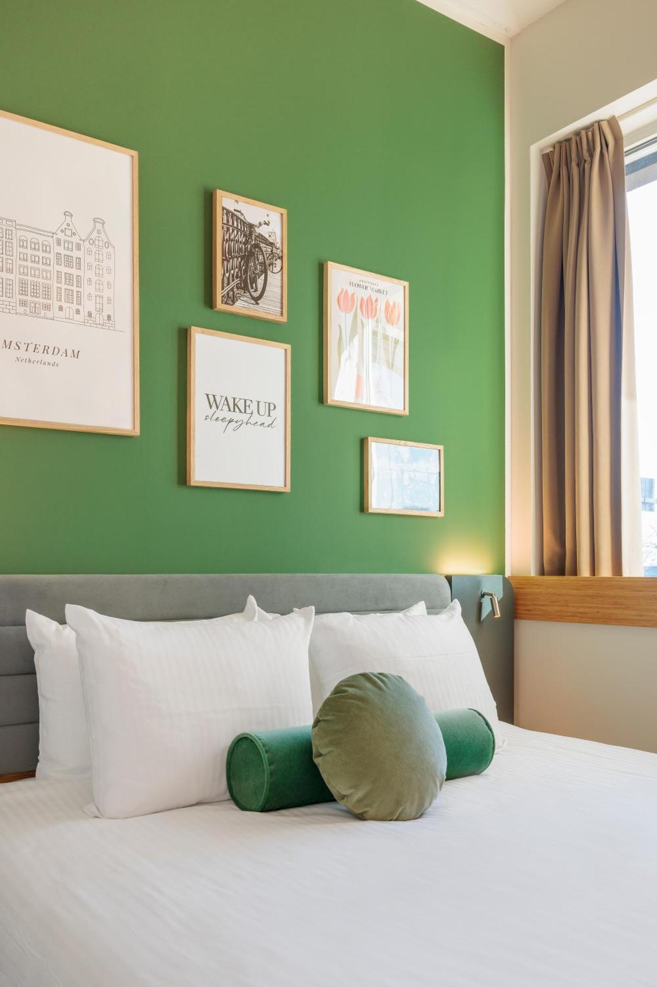Maxhotel Amsterdam Airport Schiphol - Recently Renovated Hoofddorp Eksteriør bilde