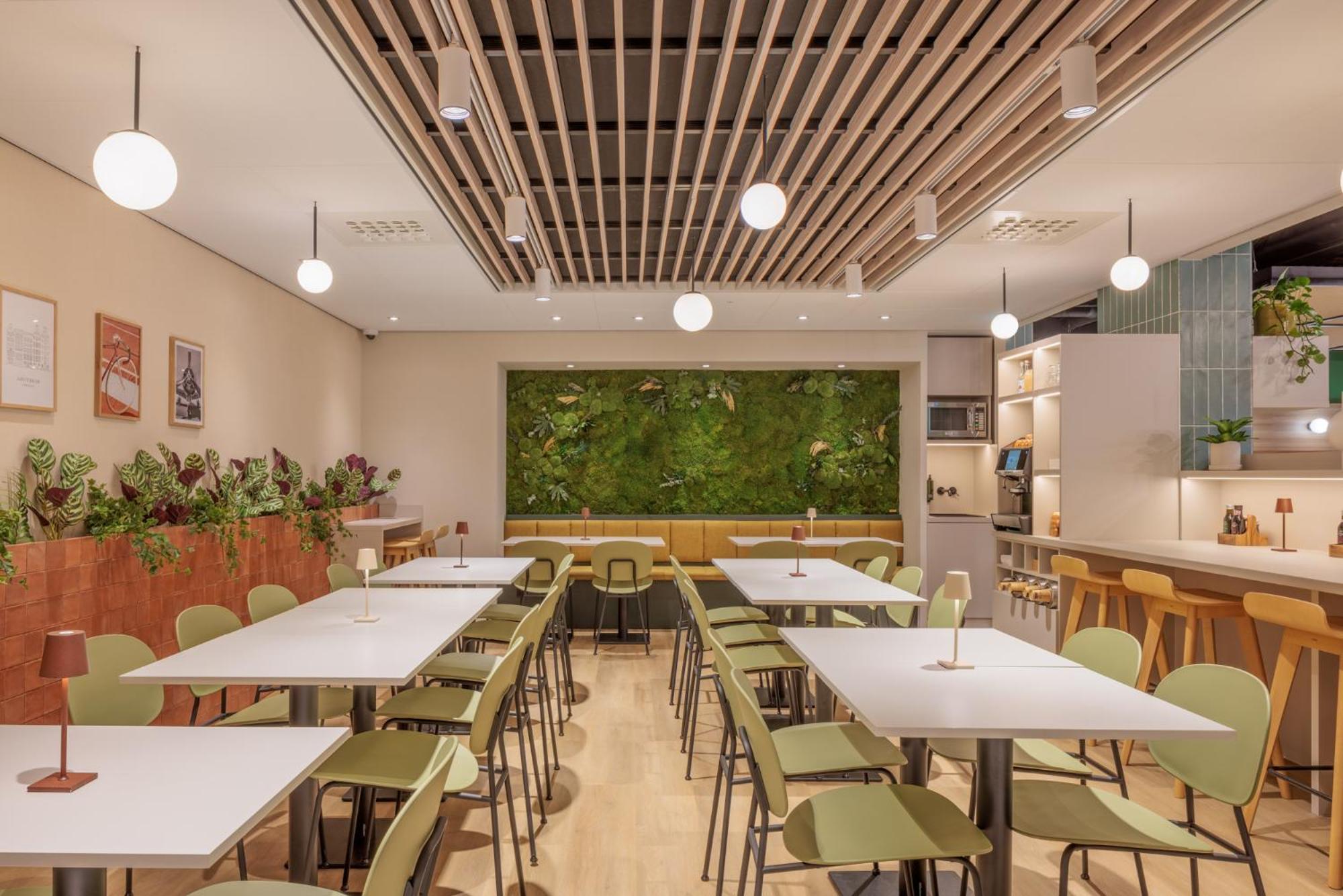 Maxhotel Amsterdam Airport Schiphol - Recently Renovated Hoofddorp Eksteriør bilde
